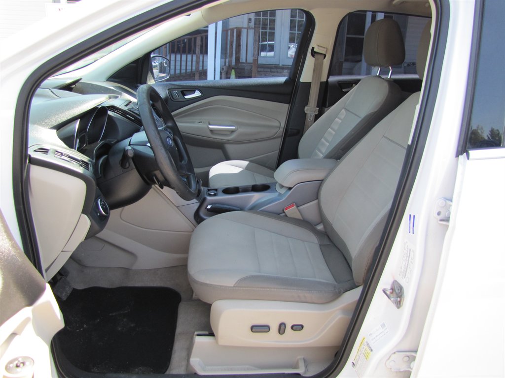 Ford Escape photo 6