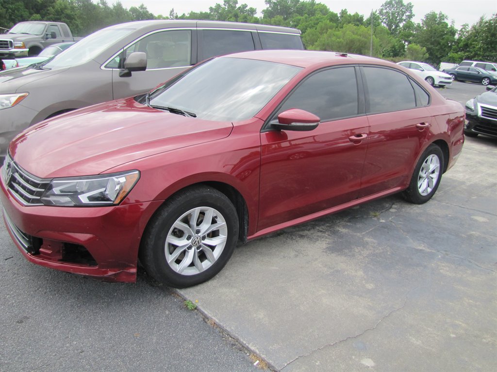 2018 Volkswagen Passat S