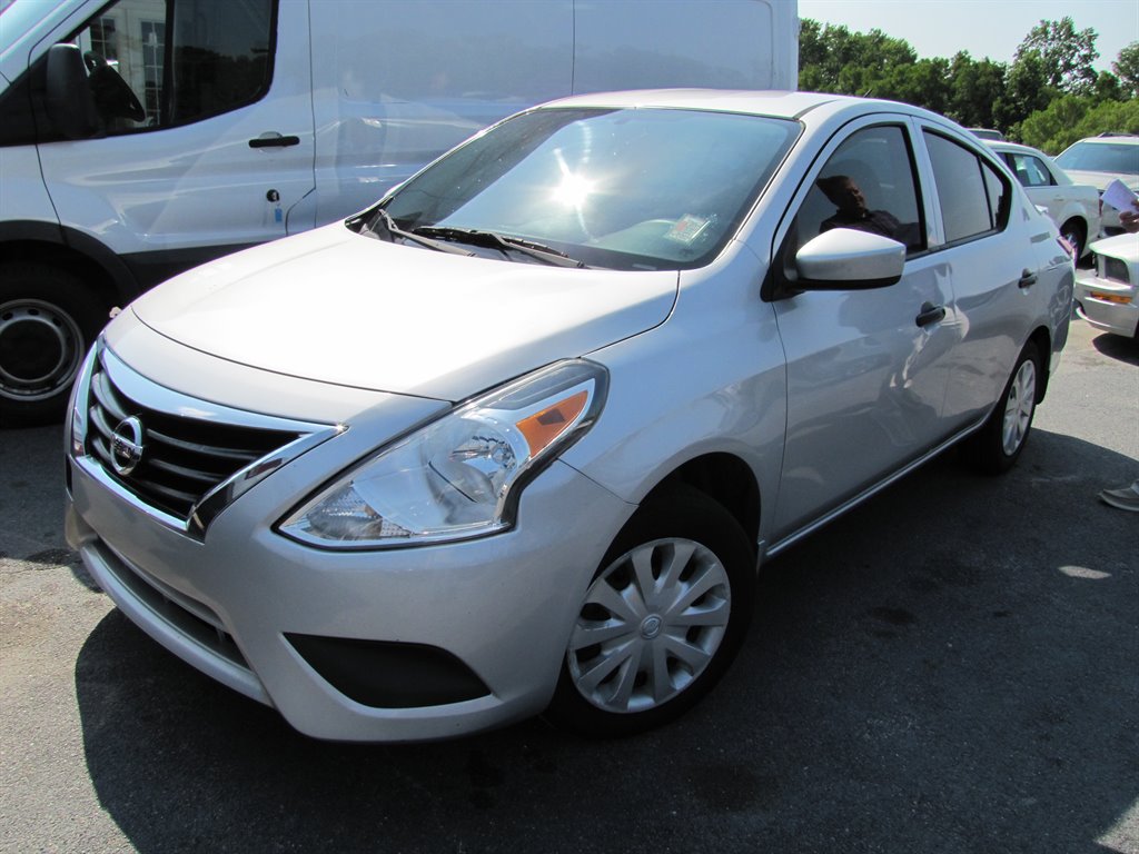 2017 Nissan Versa Sedan