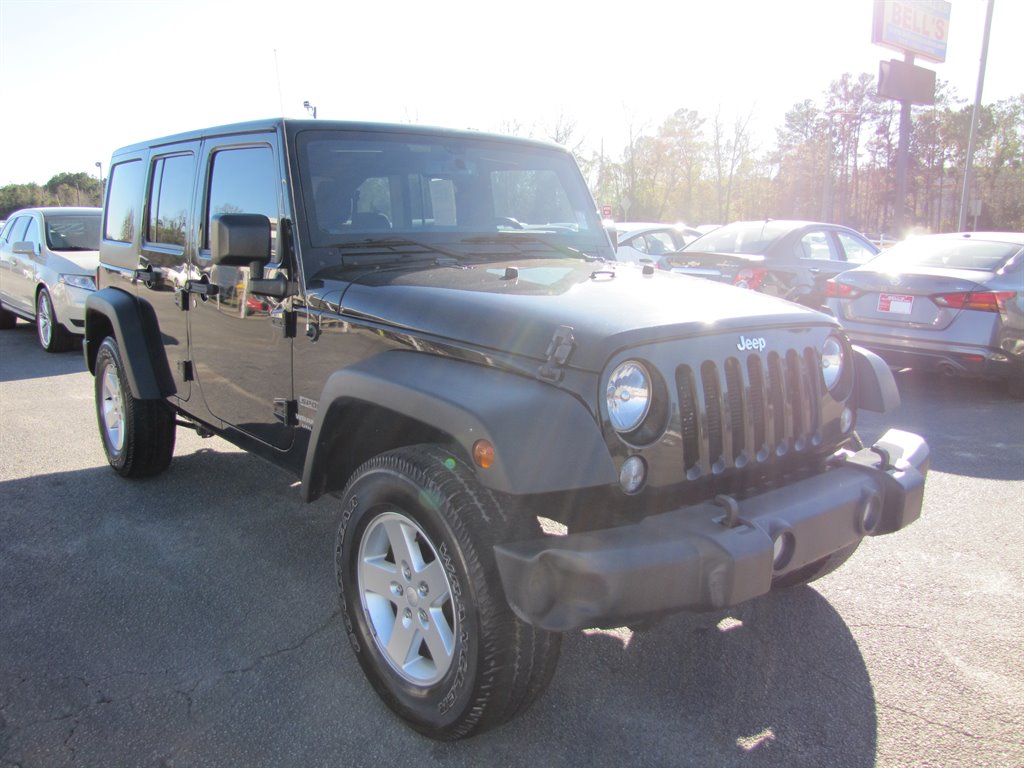 Jeep Wrangler photo 3