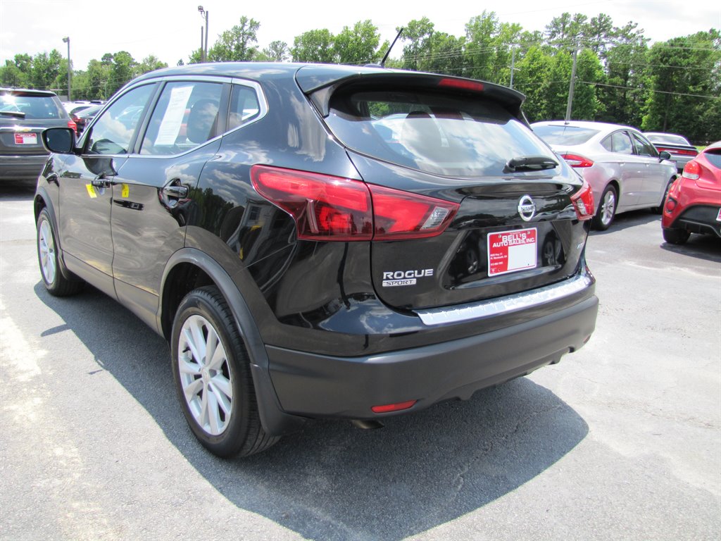 Nissan Rogue Sport photo 7