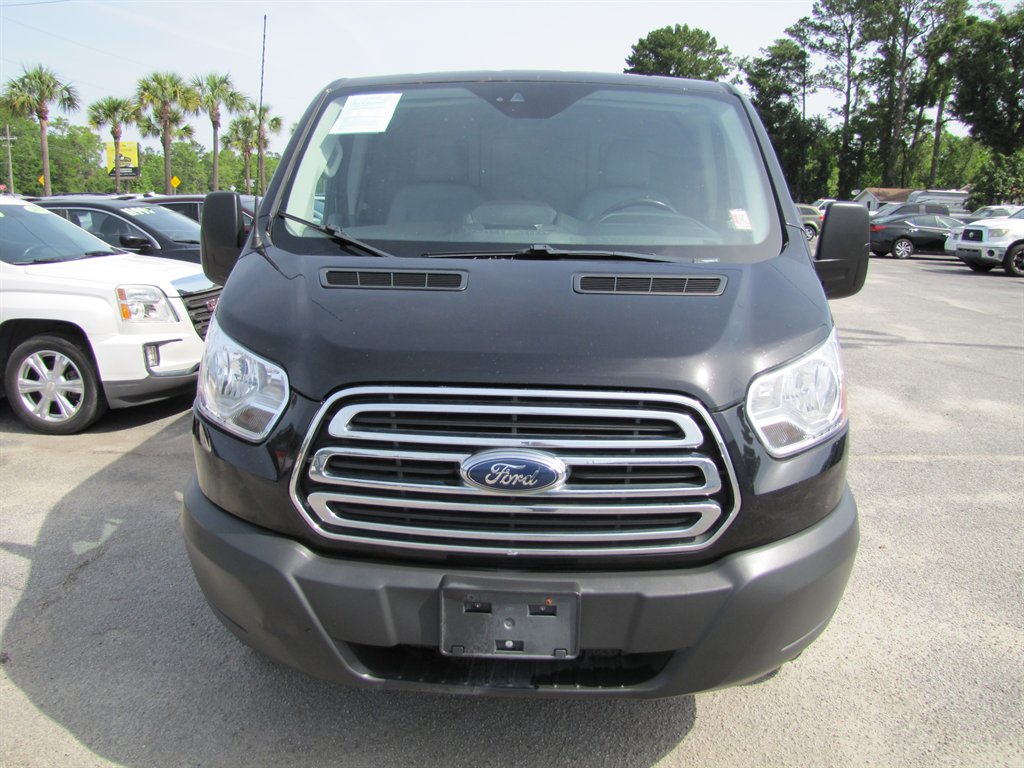 Ford T150 Vans photo 2