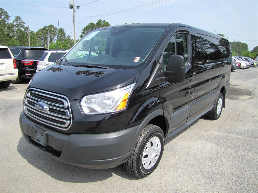 2018 Ford Transit Van Base's photo