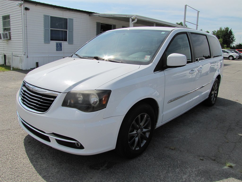 2015 Chrysler Town & Country