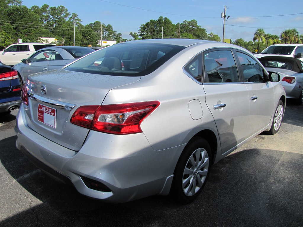 Nissan Sentra photo 4