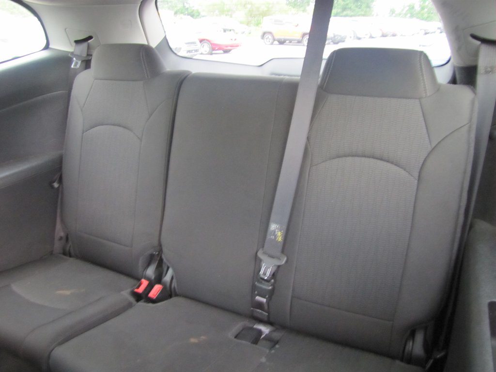 Chevrolet Traverse photo 9