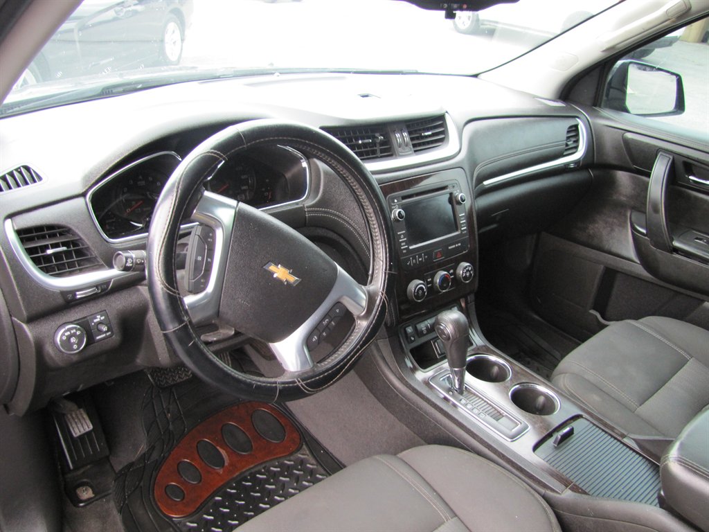 Chevrolet Traverse photo 13
