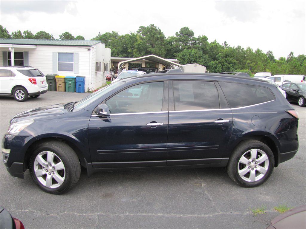 Chevrolet Traverse photo 8