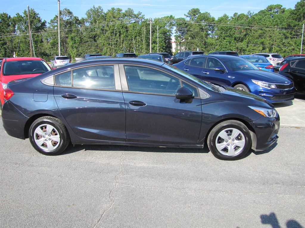 Chevrolet Cruze photo 4