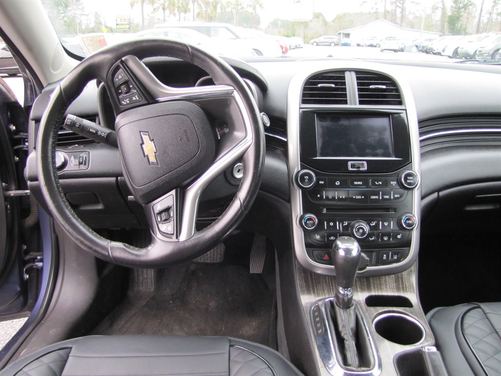Chevrolet Malibu photo 9