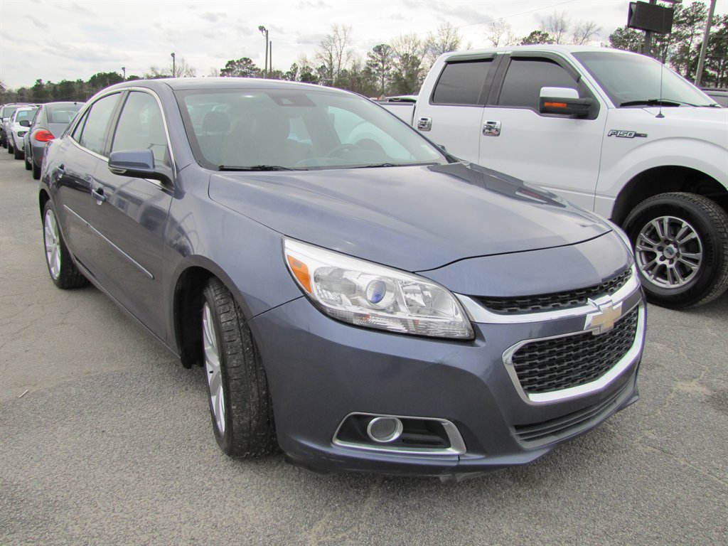 Chevrolet Malibu photo 3