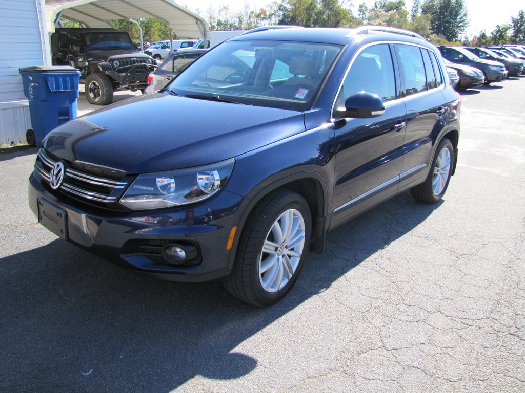 2013 Volkswagen Tiguan SE's photo
