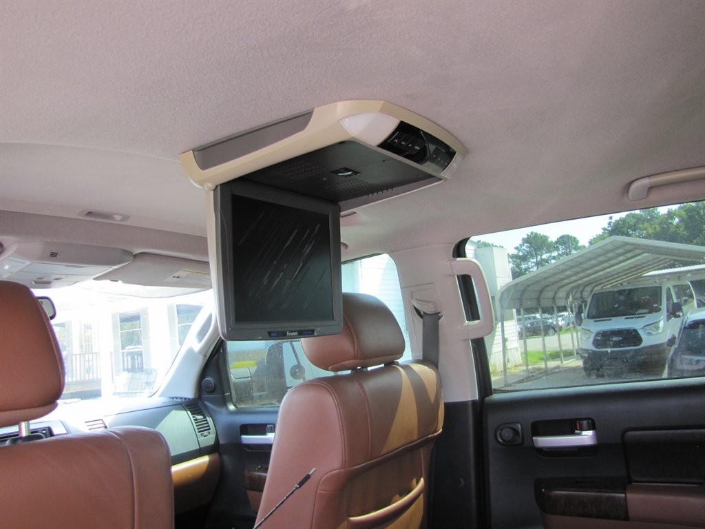 Toyota Tundra photo 13