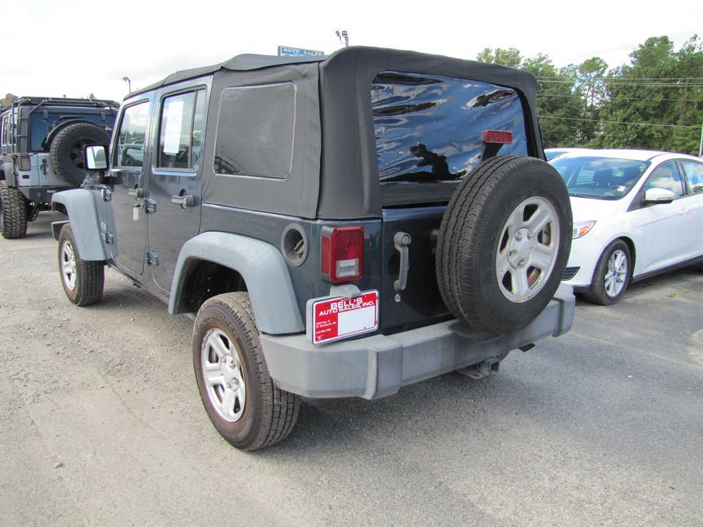 Jeep Wrangler photo 6