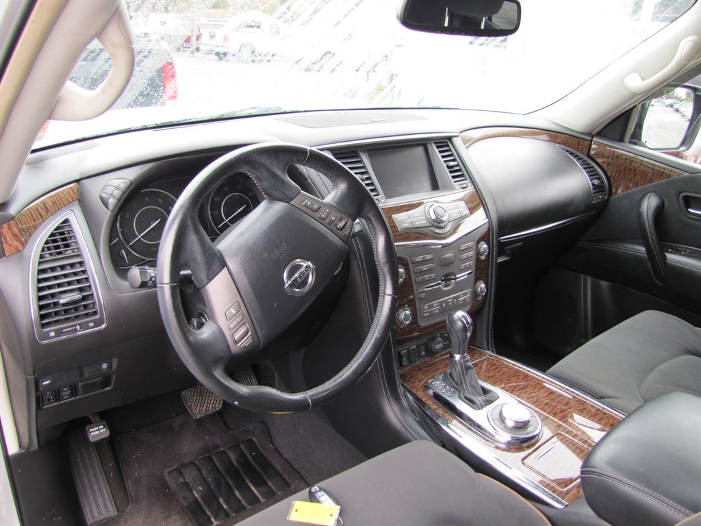 Nissan Armada photo 13