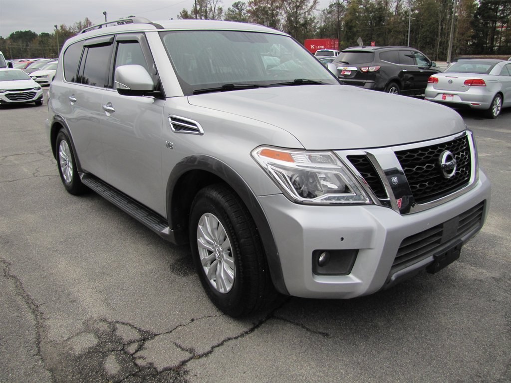 Nissan Armada photo 3