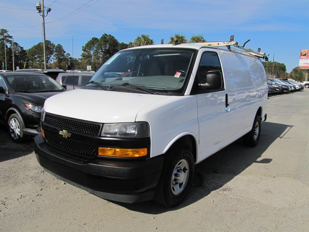 2022 Chevrolet Express Cargo Work Van's photo