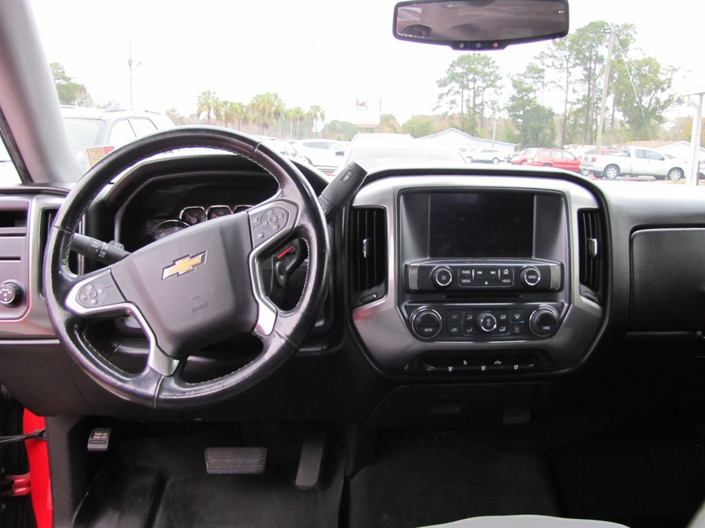 Chevrolet Silverado 1500 photo 10