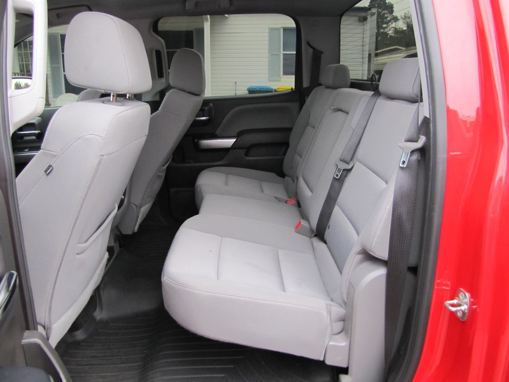 Chevrolet Silverado 1500 photo 9