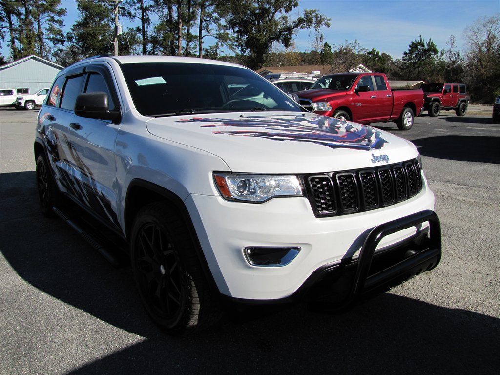Jeep Grand Cherokee photo 3