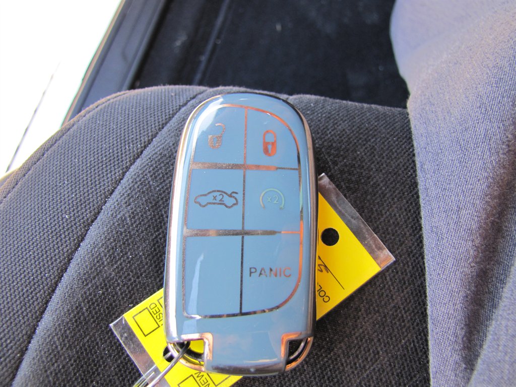 Jeep Grand Cherokee photo 11