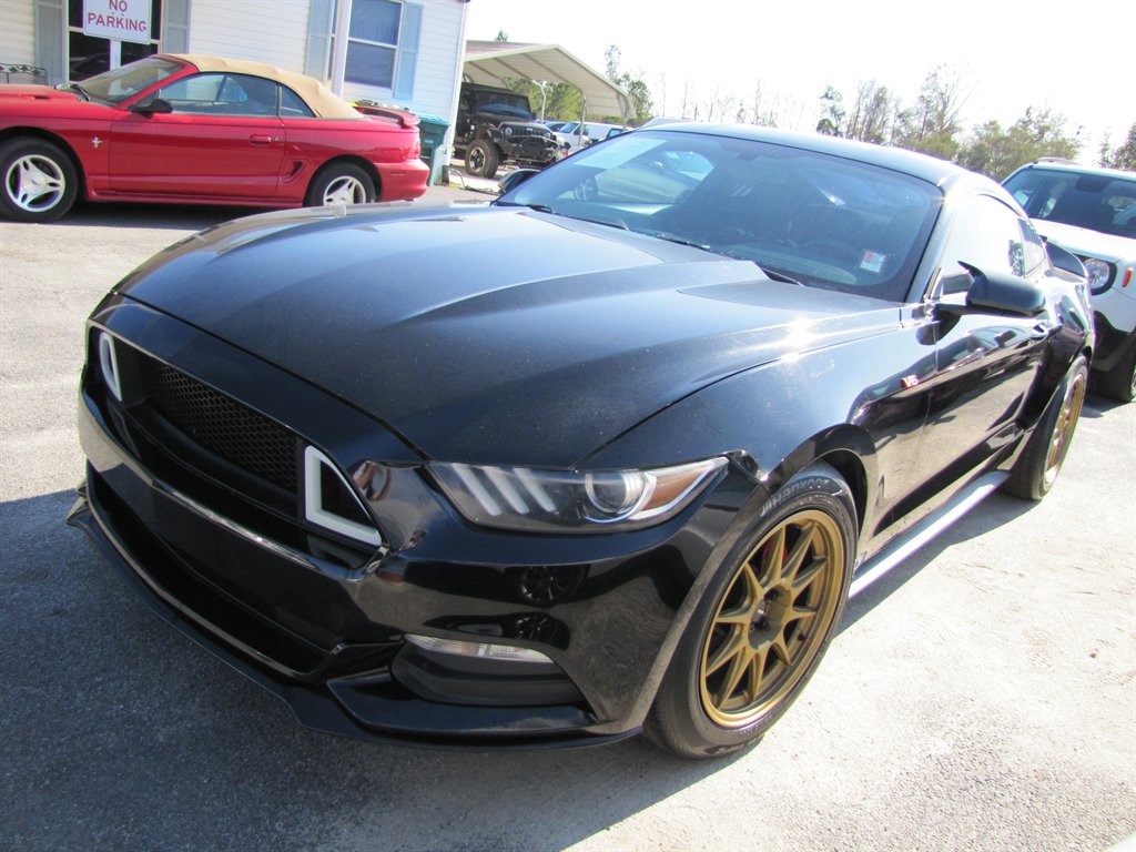 2017 Ford Mustang V6