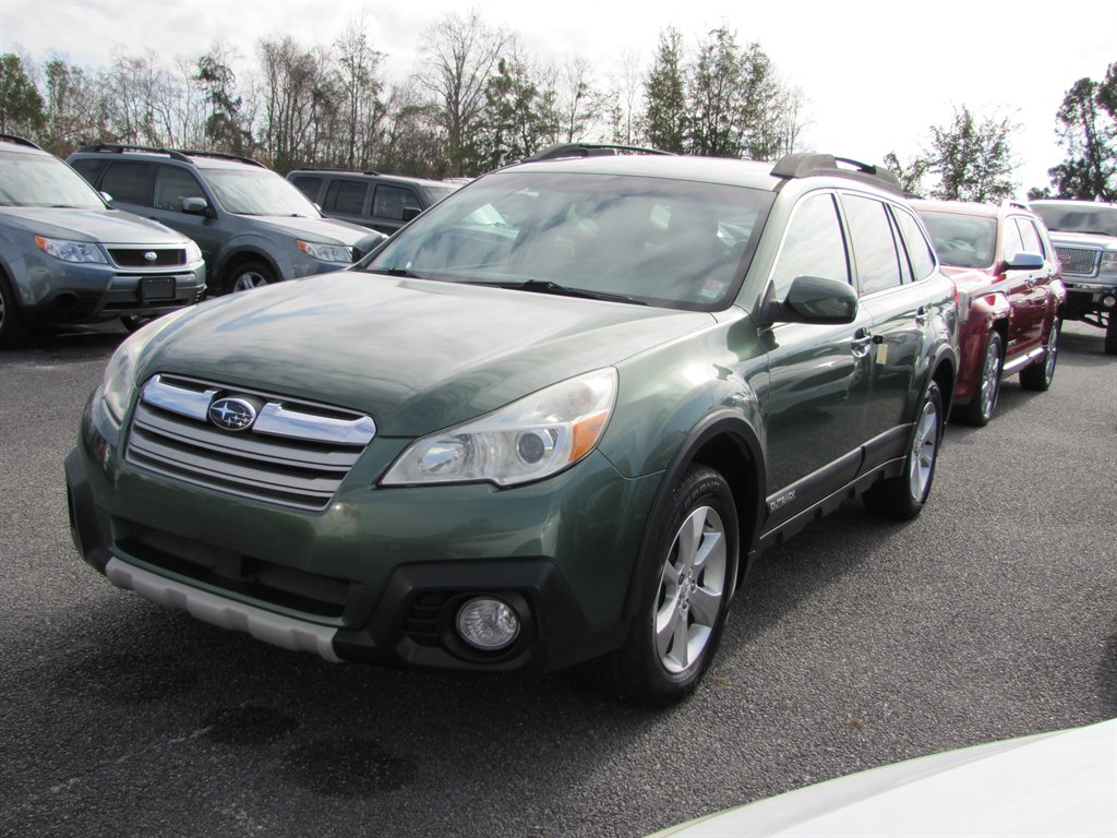 2014 Subaru Outback 2.5i Limited's photo