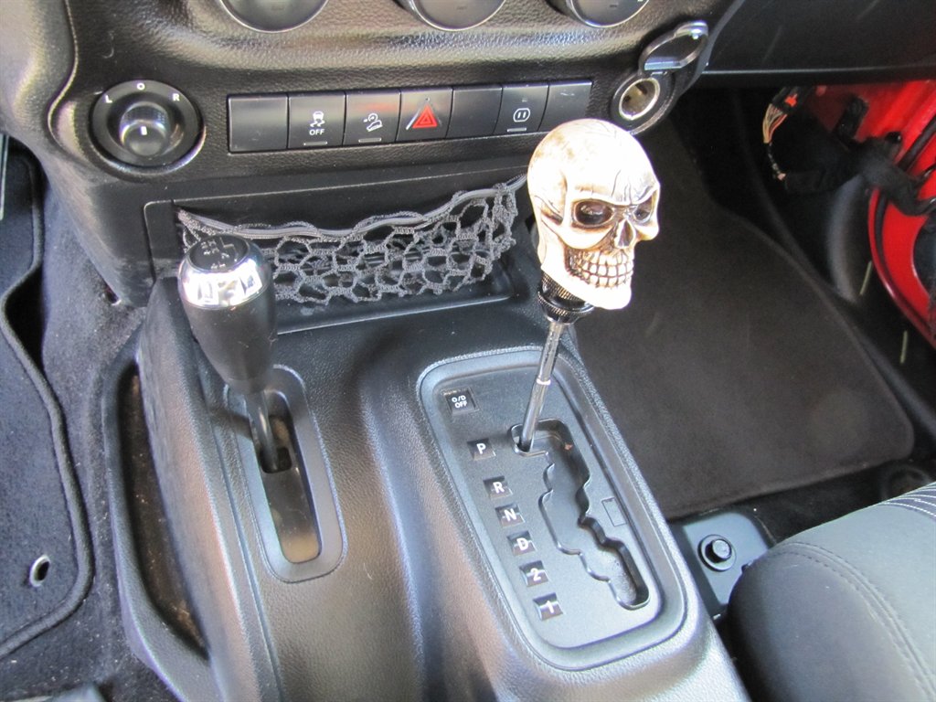 Jeep Wrangler photo 10