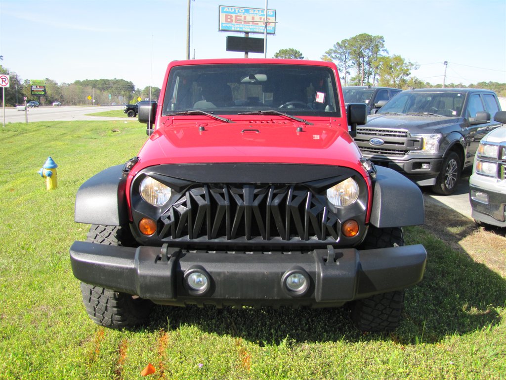 Jeep Wrangler photo 2