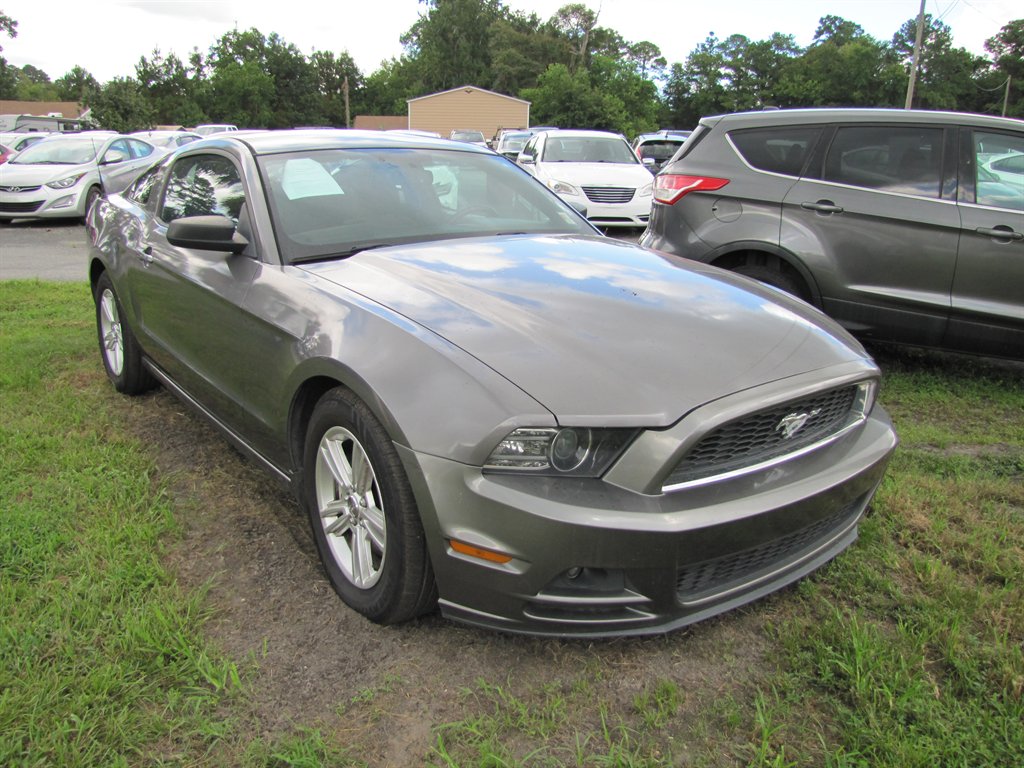 Ford Mustang photo 3
