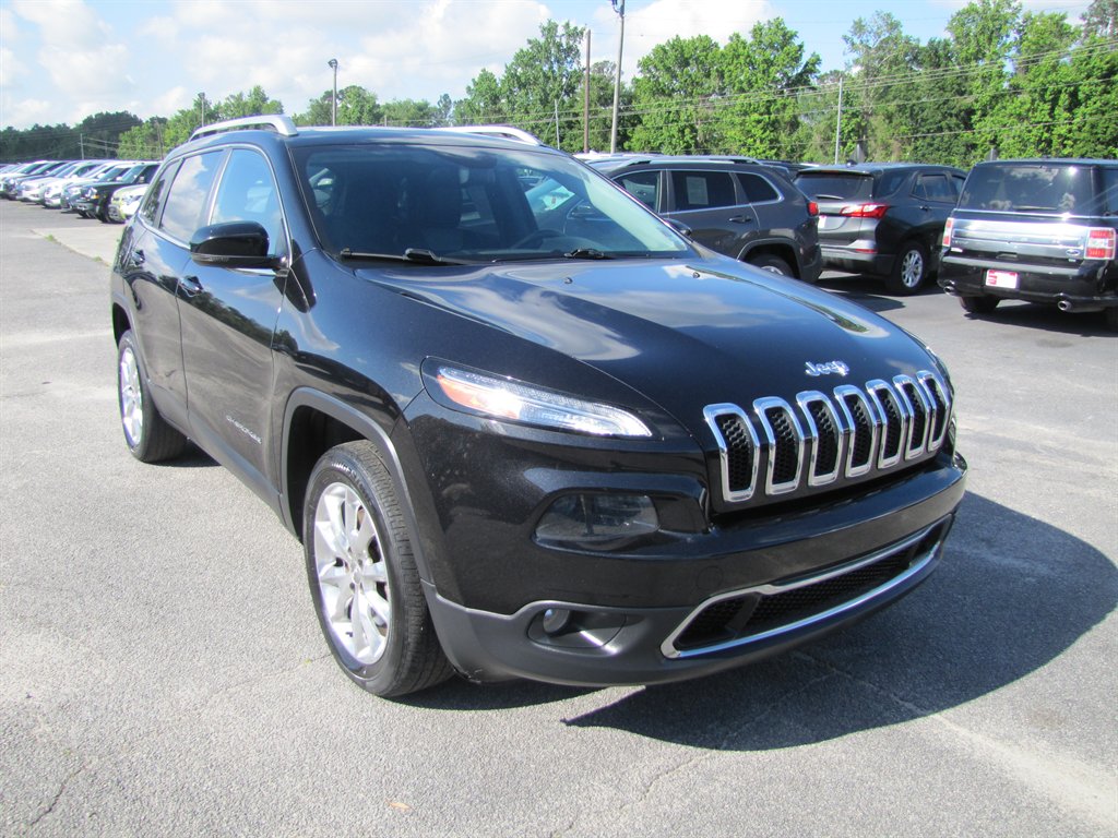 Jeep Cherokee photo 3