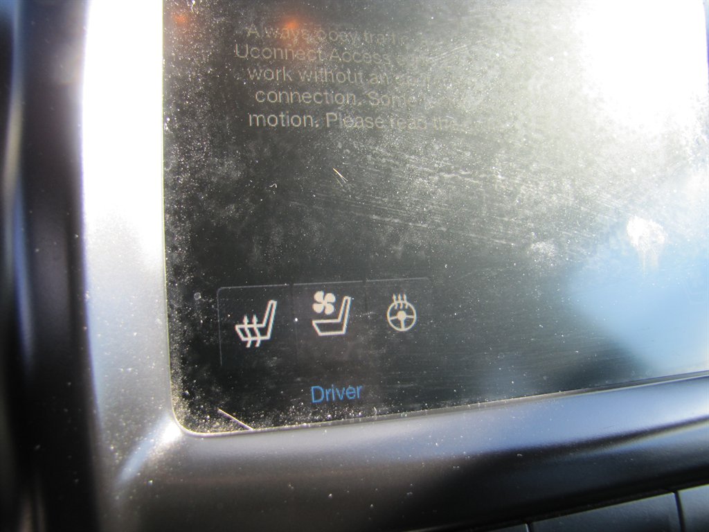 Jeep Cherokee photo 14