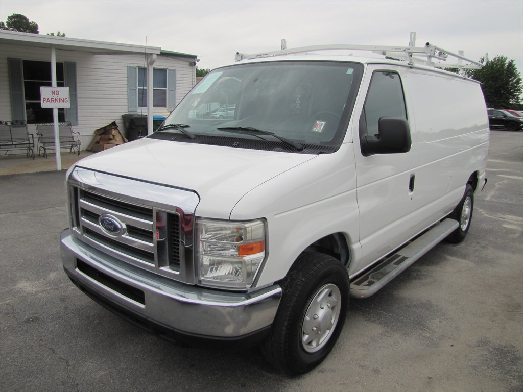 2013 Ford E-Series E-250 Van's photo