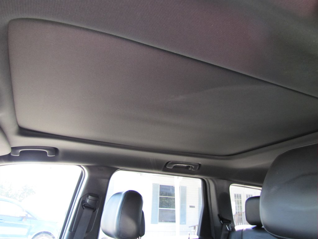 Jeep Grand Cherokee photo 18