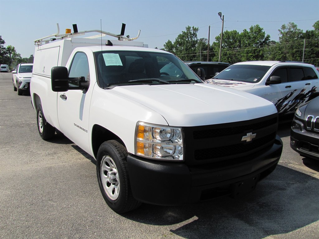 Chevrolet Silverado 1500 photo 3