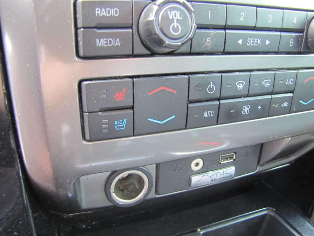 Ford F150 photo 14