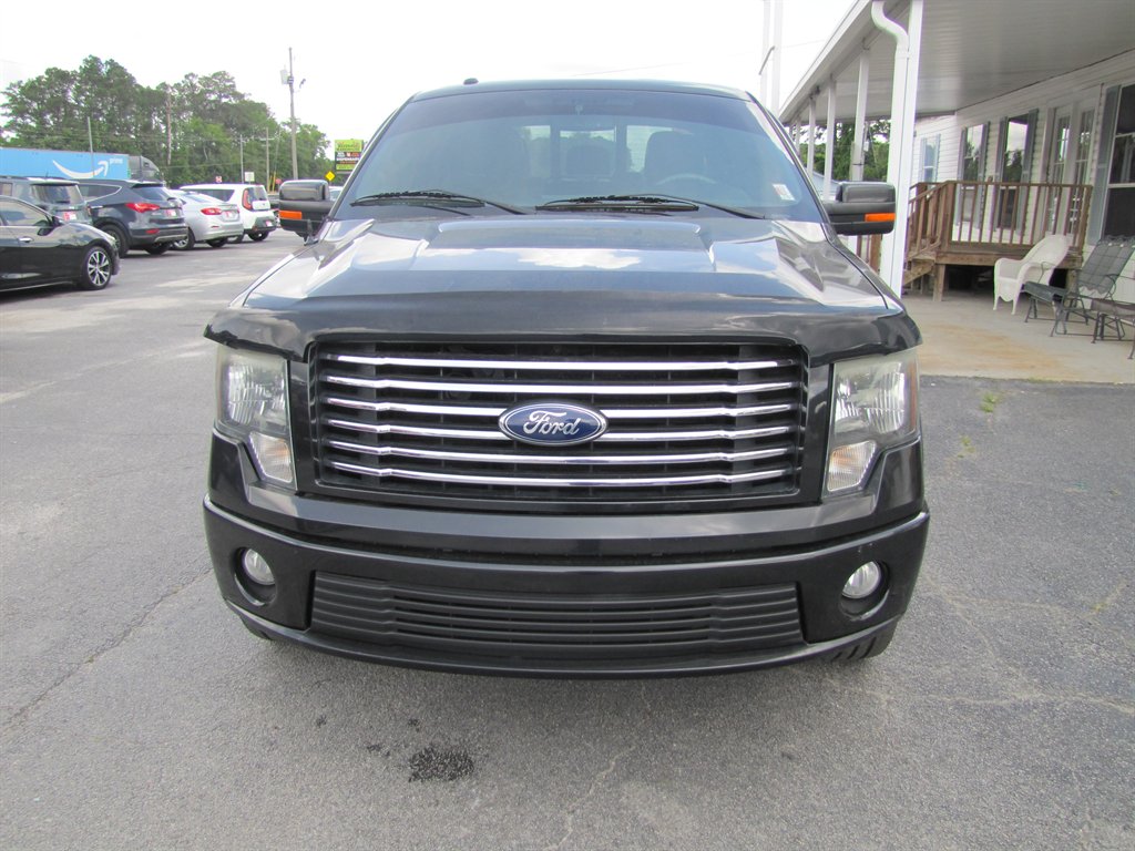Ford F150 photo 2