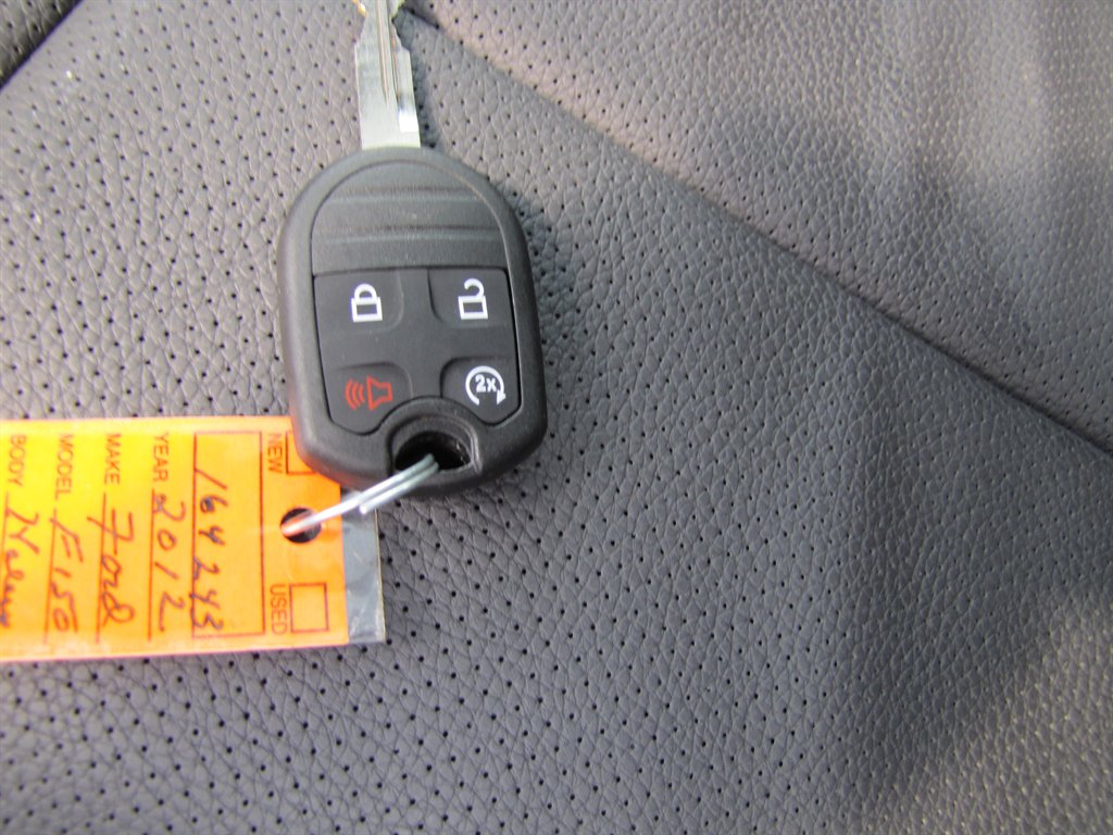 Ford F150 photo 16