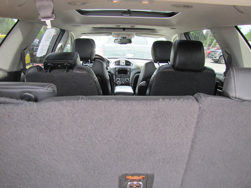 Buick Enclave photo 13