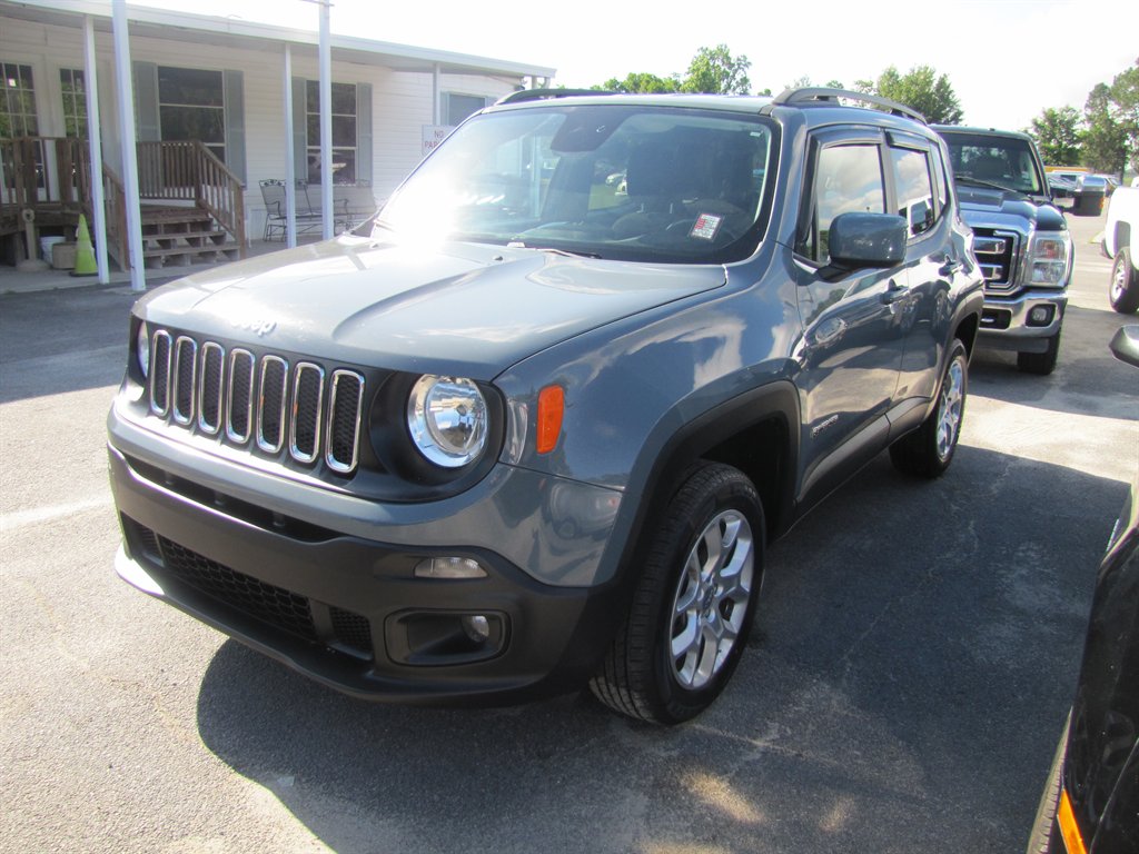 2017 Jeep Renegade Latitude 4x4's photo