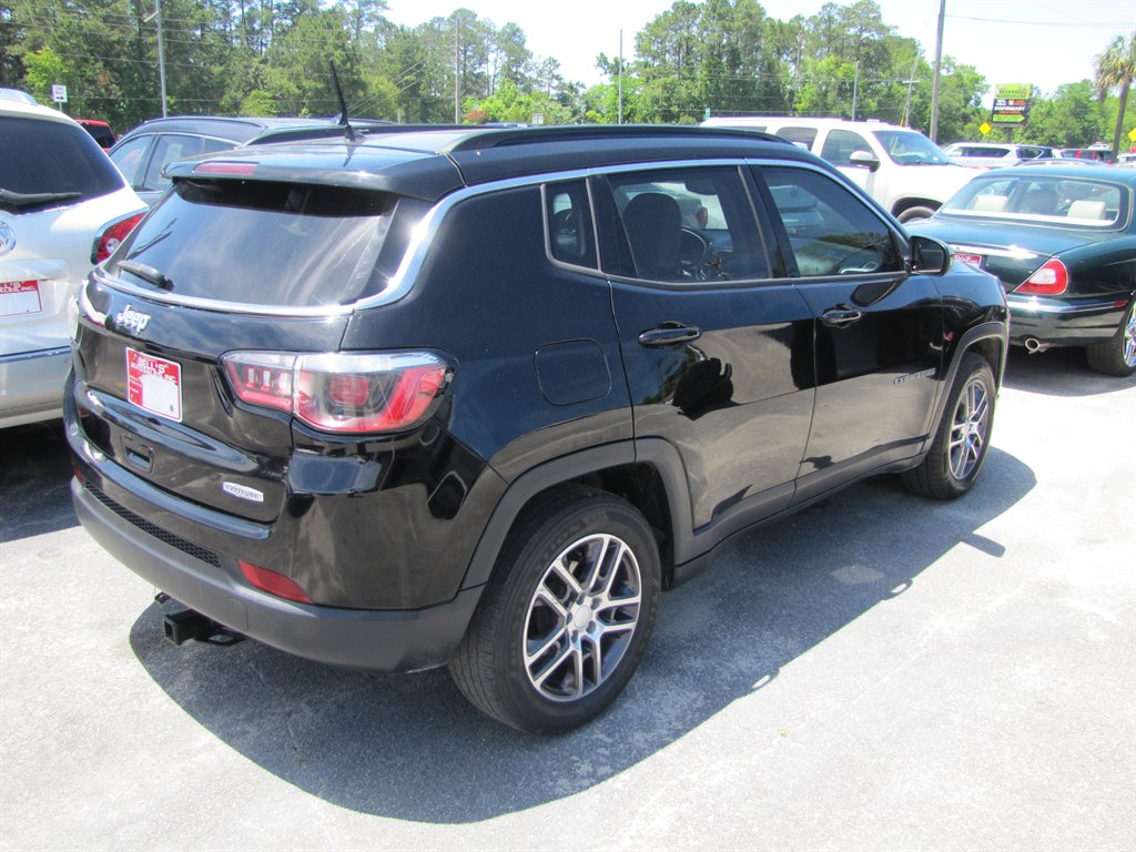 Jeep Compass photo 5
