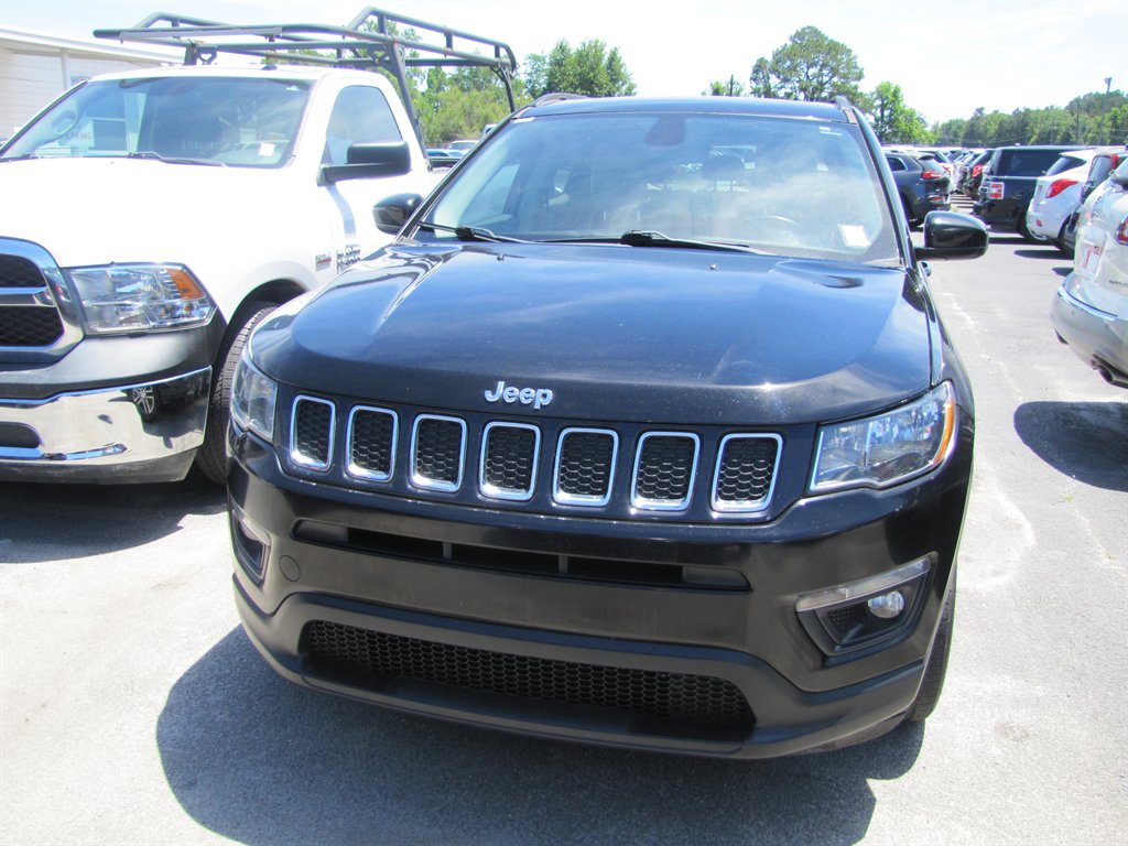 Jeep Compass photo 2
