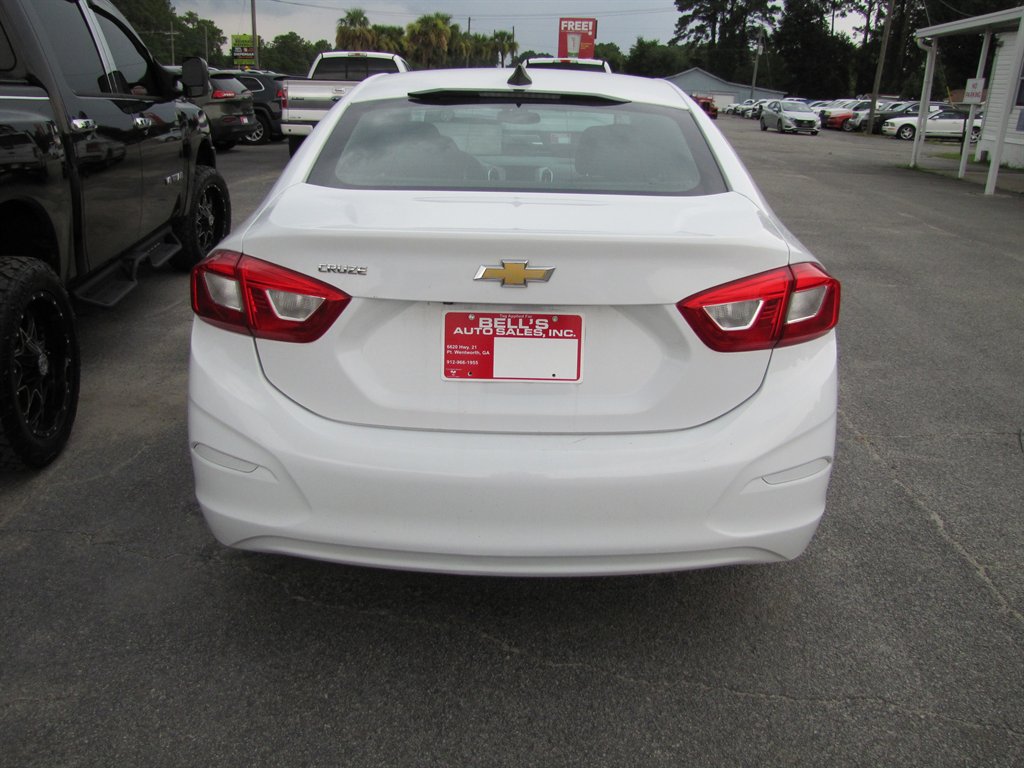 Chevrolet Cruze photo 6