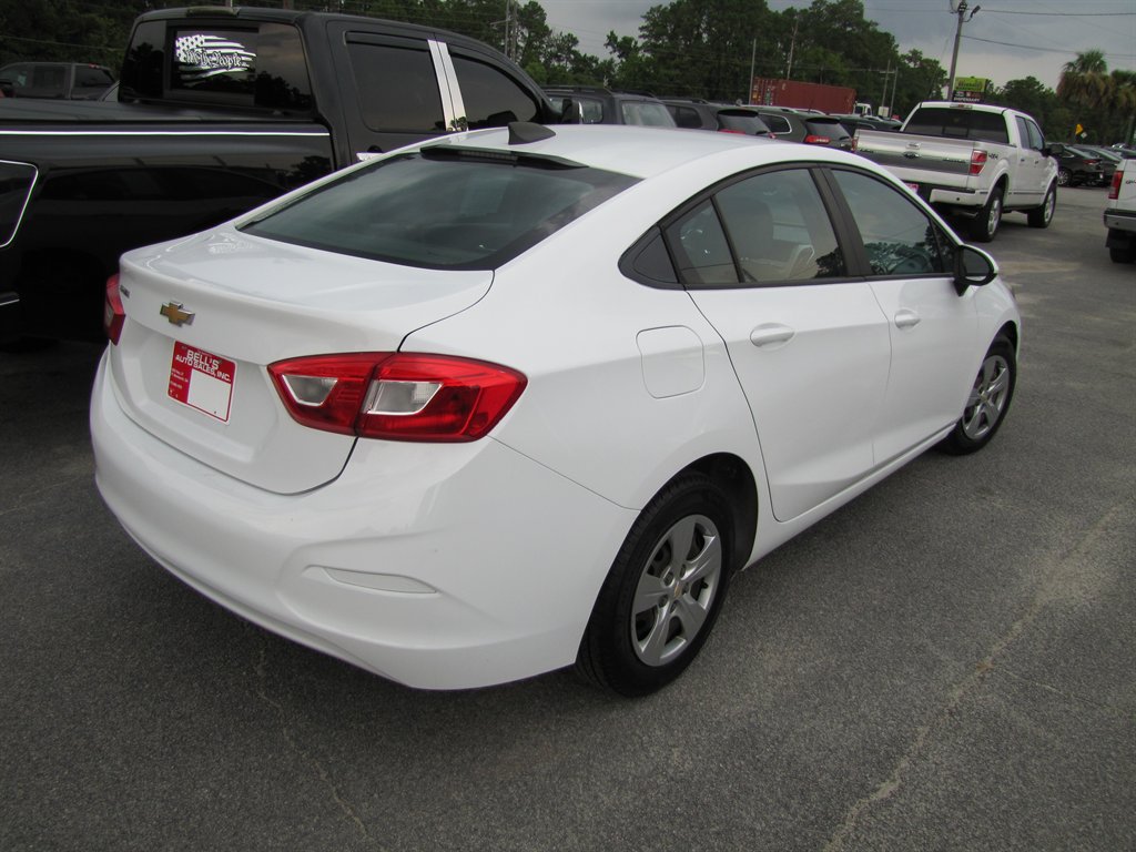 Chevrolet Cruze photo 5
