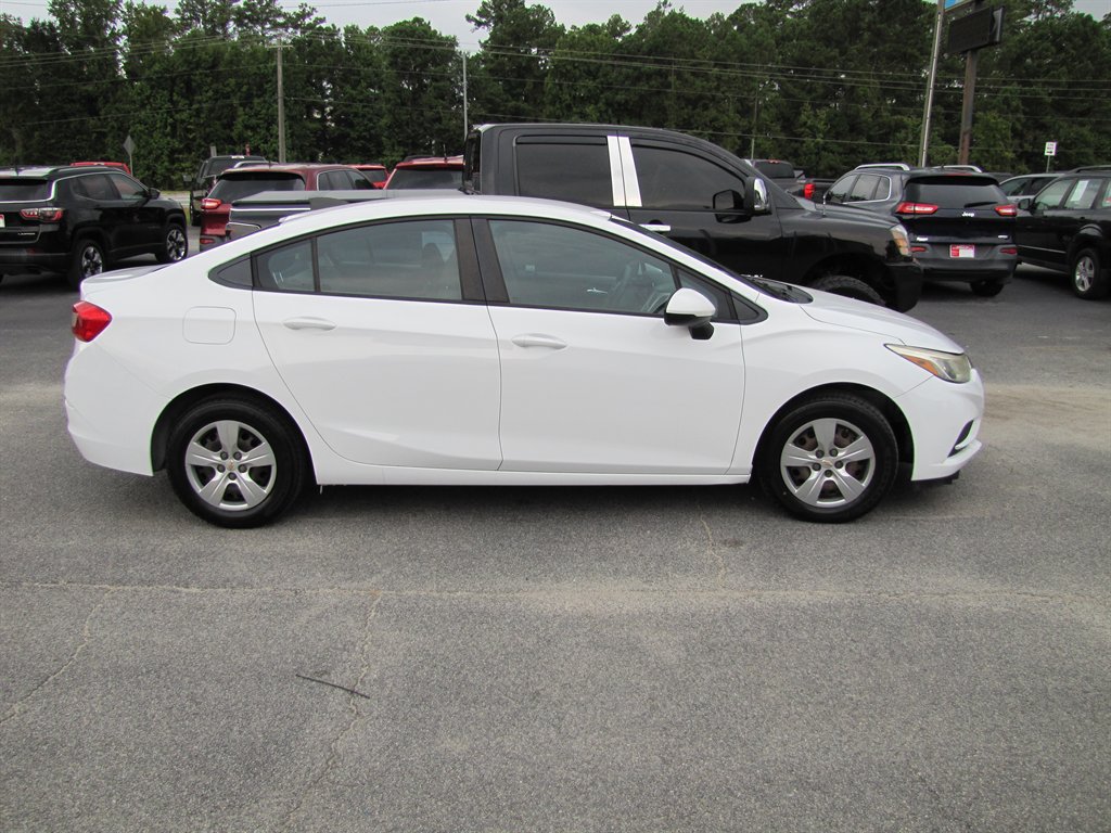 Chevrolet Cruze photo 4