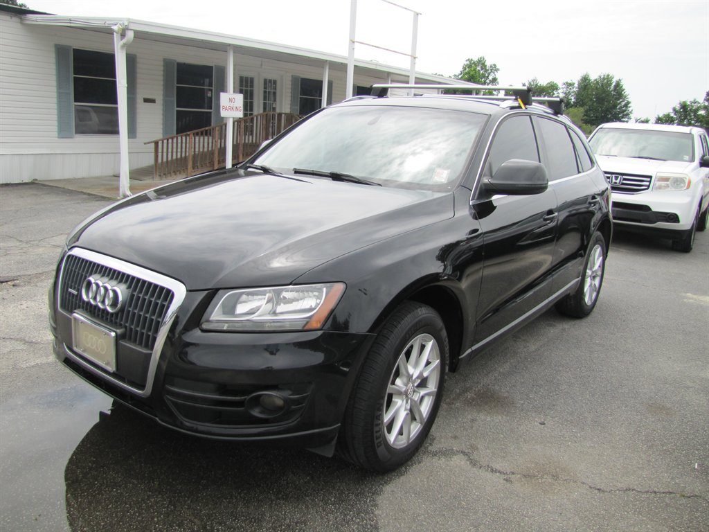 2011 Audi Q5 2.0T quattro Tiptronic Premium's photo