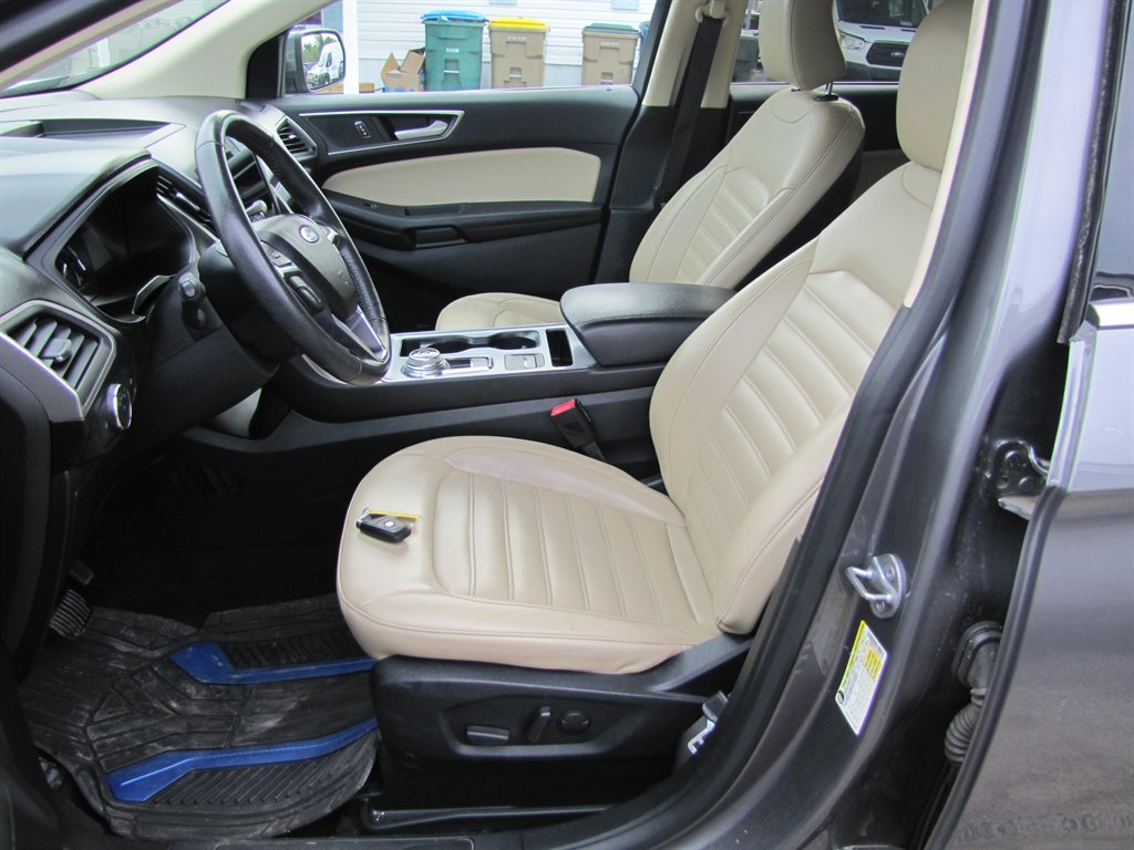Ford Edge photo 7