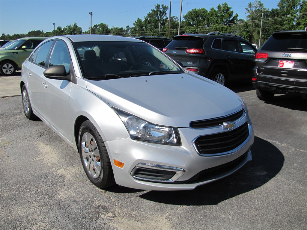 Chevrolet Cruze Limited photo 2