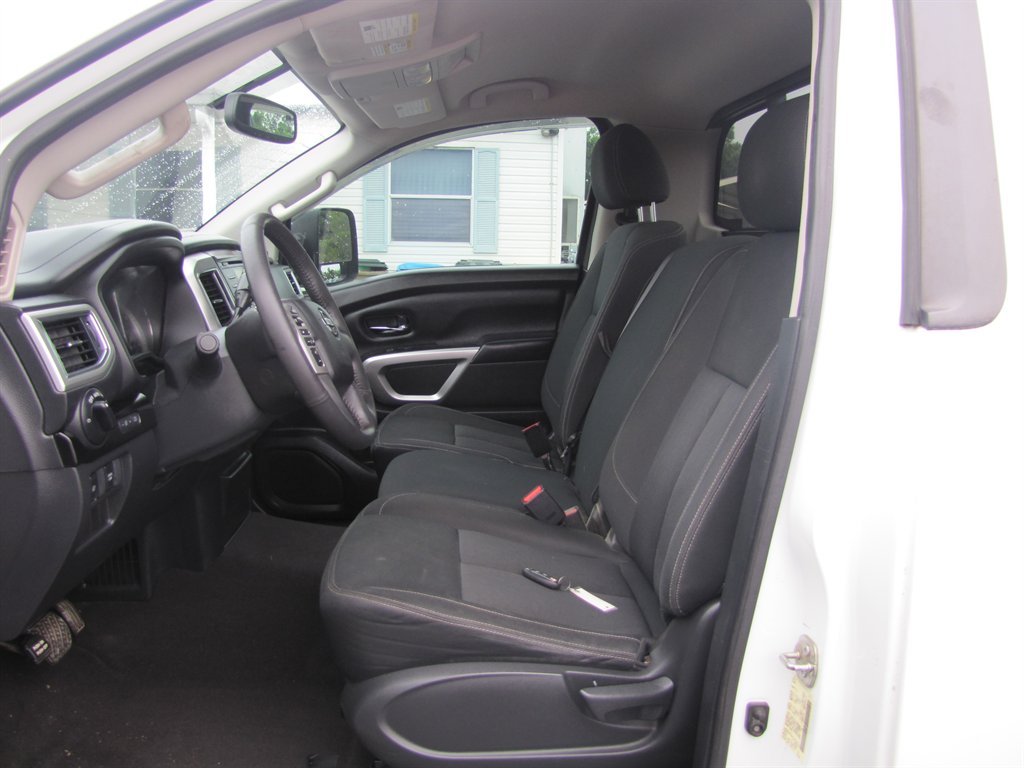 Nissan Titan XD photo 7