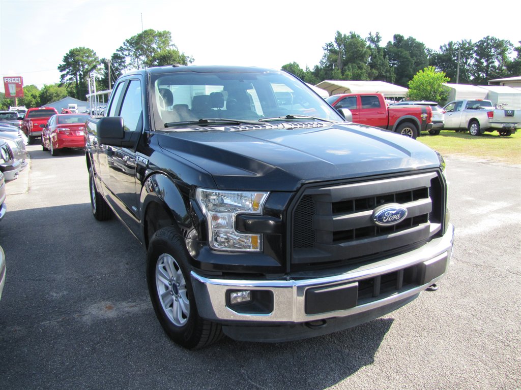 Ford F150 photo 2